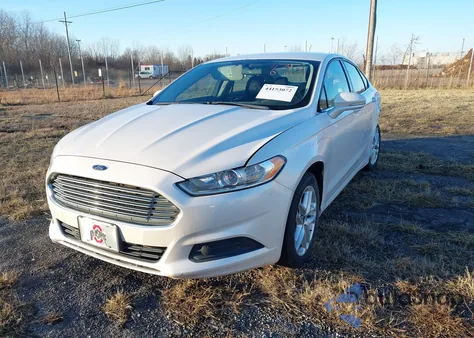 2013 Ford Fusion Se z USA, uszkodzony, nr VIN 3FA6P0HRXDR366813